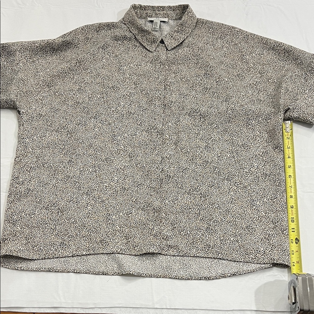 Halston Patterned Button-Up Shirt - image 1